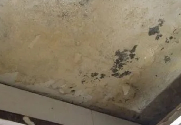 隆林阳台漏水维修公司分享下隆林卫生间渗水维修需要注意哪些问题。